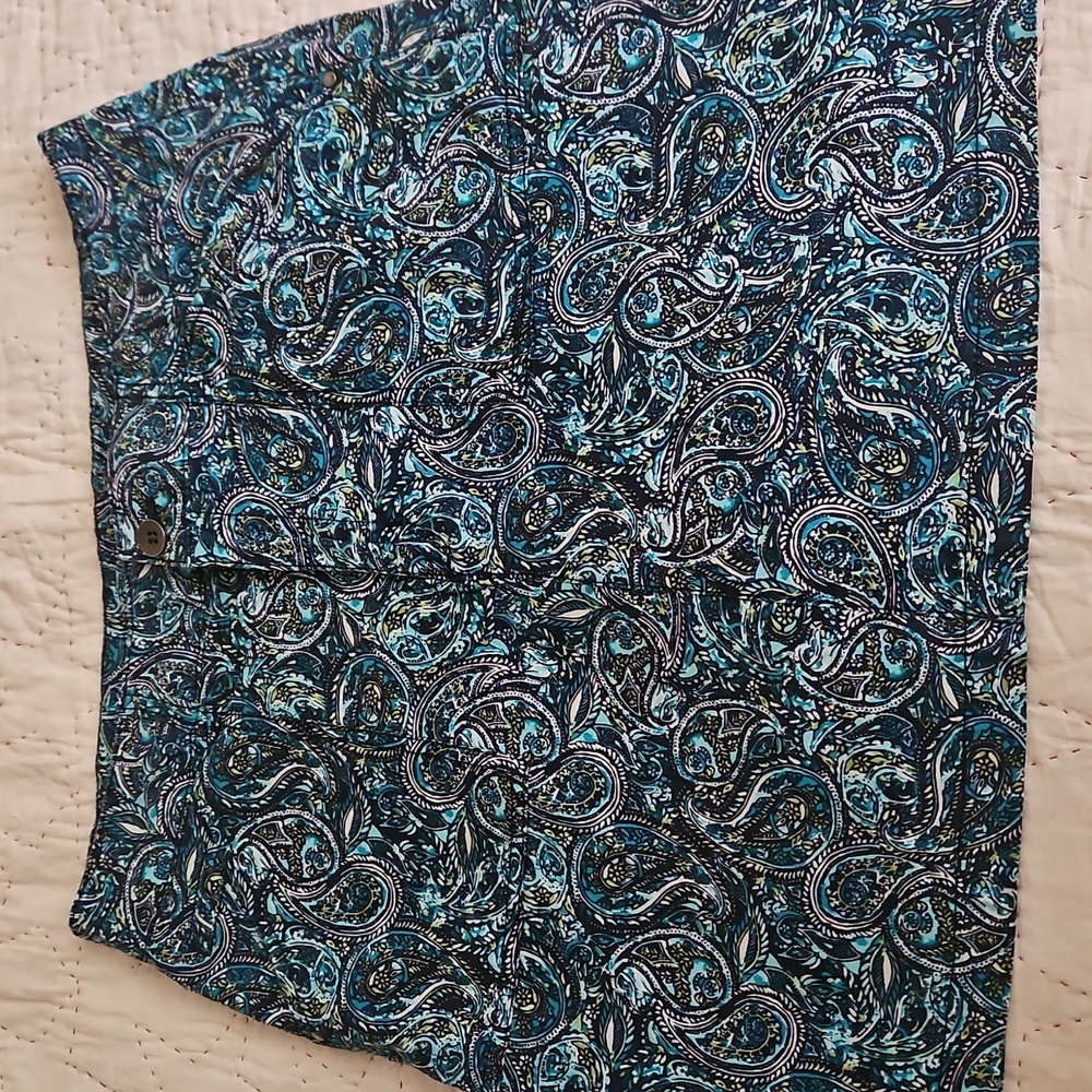 Croft & Barrow Stretch Paisley Skort Size 10